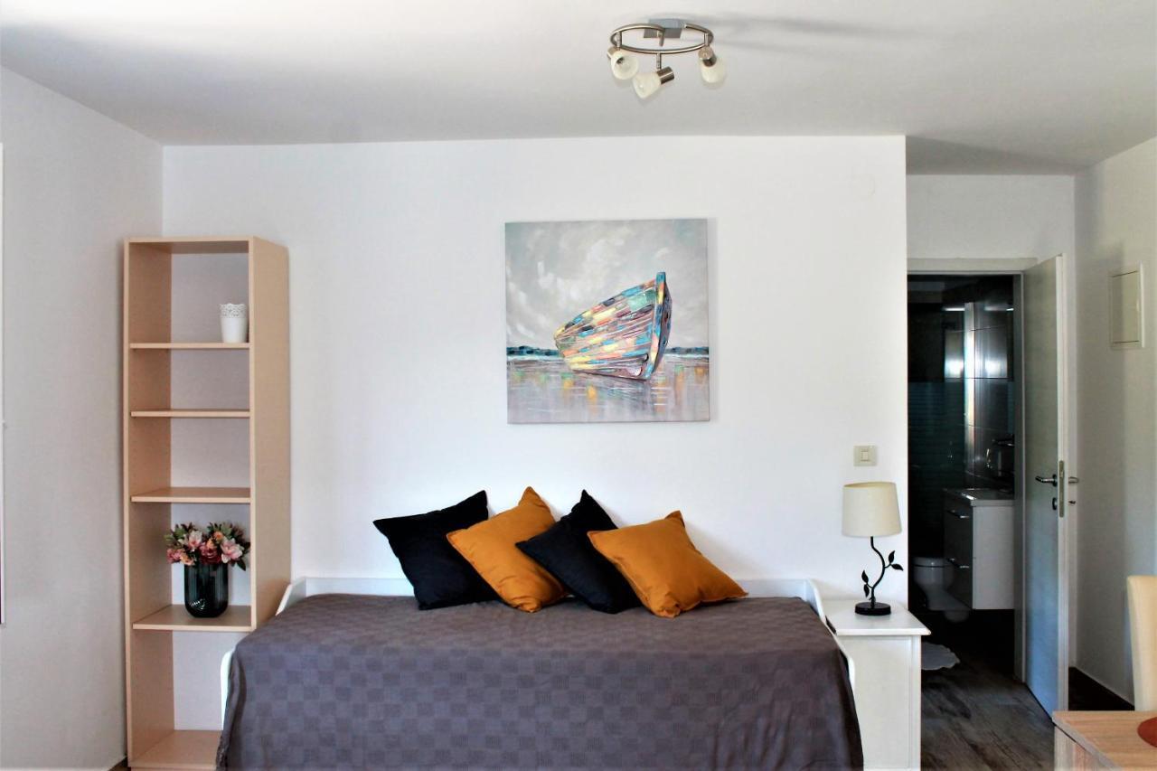 Apartmani Klaudija Valun Luaran gambar