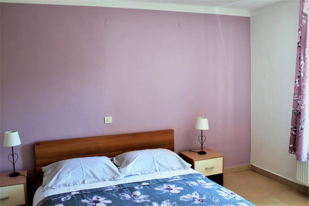 Apartmani Klaudija Valun Luaran gambar
